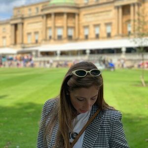 Meet your Posher, Sophie